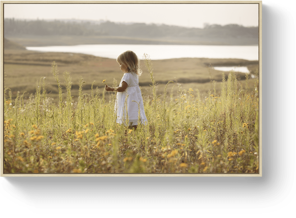 Photo on aluminium print with natural wooden floating frame